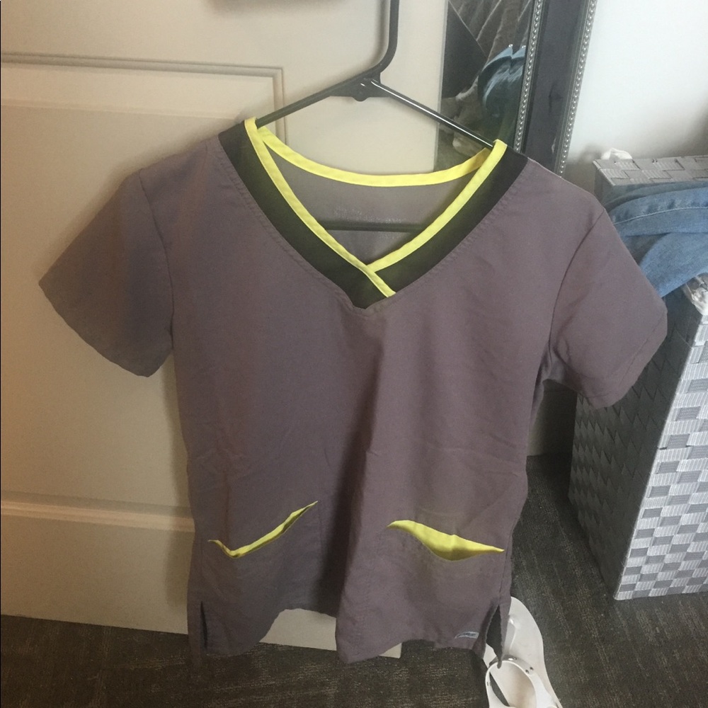 Size small Grey's anatomy top